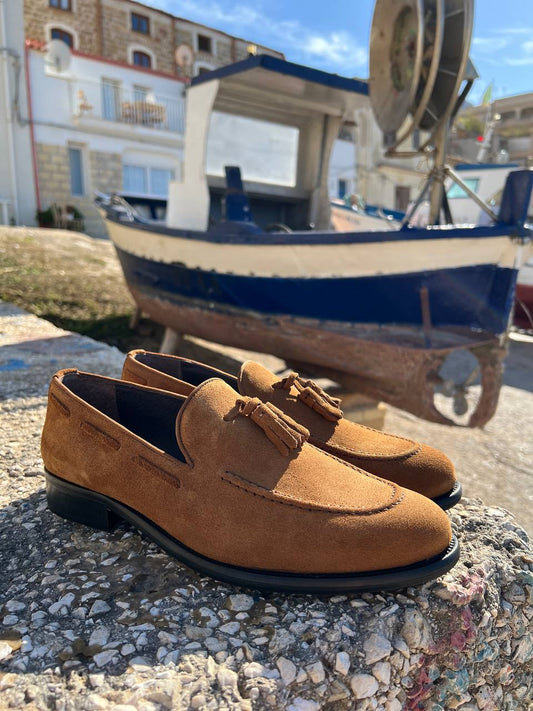 MOCASSINO CON NAPPINE